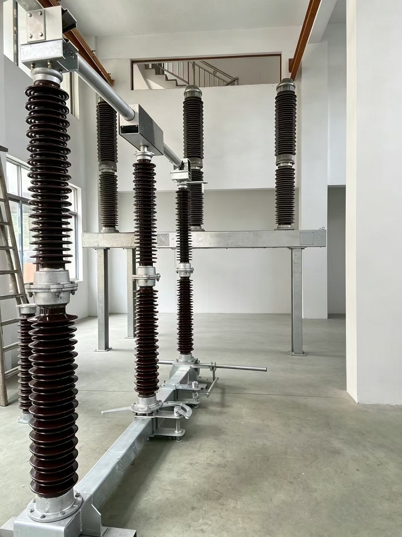 Sectionneur 220 kV pour applications de sous-stations haute tension extérieures